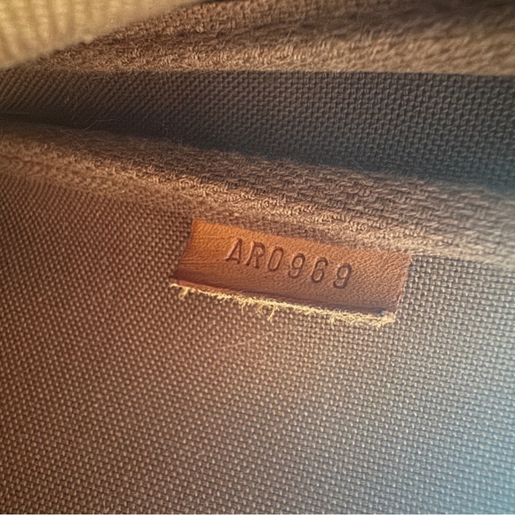 Louis Vuitton Pochette MADE IN FRANCE 🇫🇷 - Picture 10 of 14